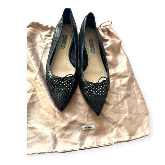Prada Pointed Toe Flats, Black Perforated Leather, Size 39 EU, dust bag - Picture 7 of 15